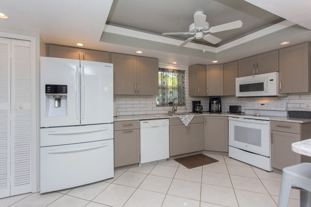 KITCHEN VIEW